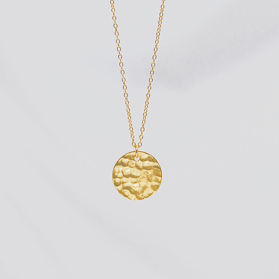 925 silver necklace. Simplicity meets elegance with this hammered gold disc pendant, designed to add a subtle yet striking touch to your everyday look. Crafted with a textured finish, this minimalist gold necklace is a timeless piece that pairs effortlessly with any outfit.