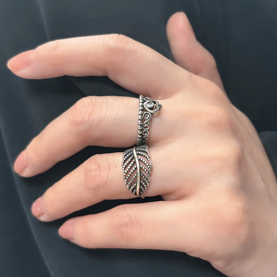 925 Silver Ring. The Enchanted Leaf Sterling Silver Ring, a masterpiece that encapsulates the mystique and allure of the night. The ring is adjustable and can fit various sizes. 