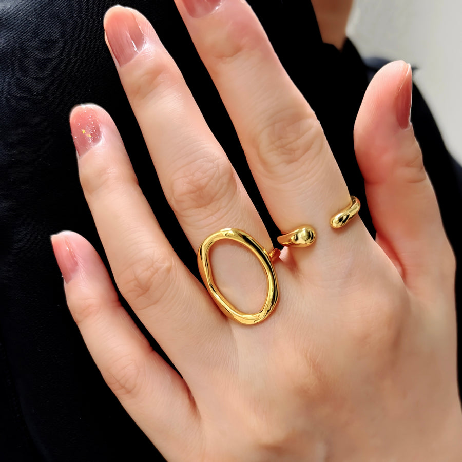 gold vermeil open ring. Elegant and modern, this open gold ring features a sleek, minimalist design that adds a touch of sophistication to any look.